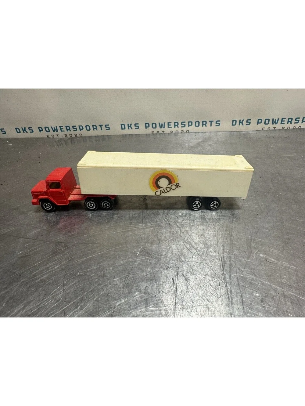 VERY RARE Majorette Bernard 1/100 Caldor Tractor/Trailor. SEE DESCRIPTION/PHOTOS